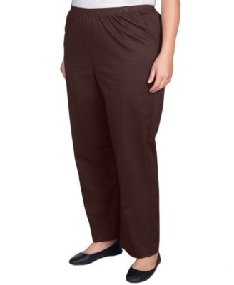 Plus Size Mid-Rise Straight Leg Short Length Casual Pants