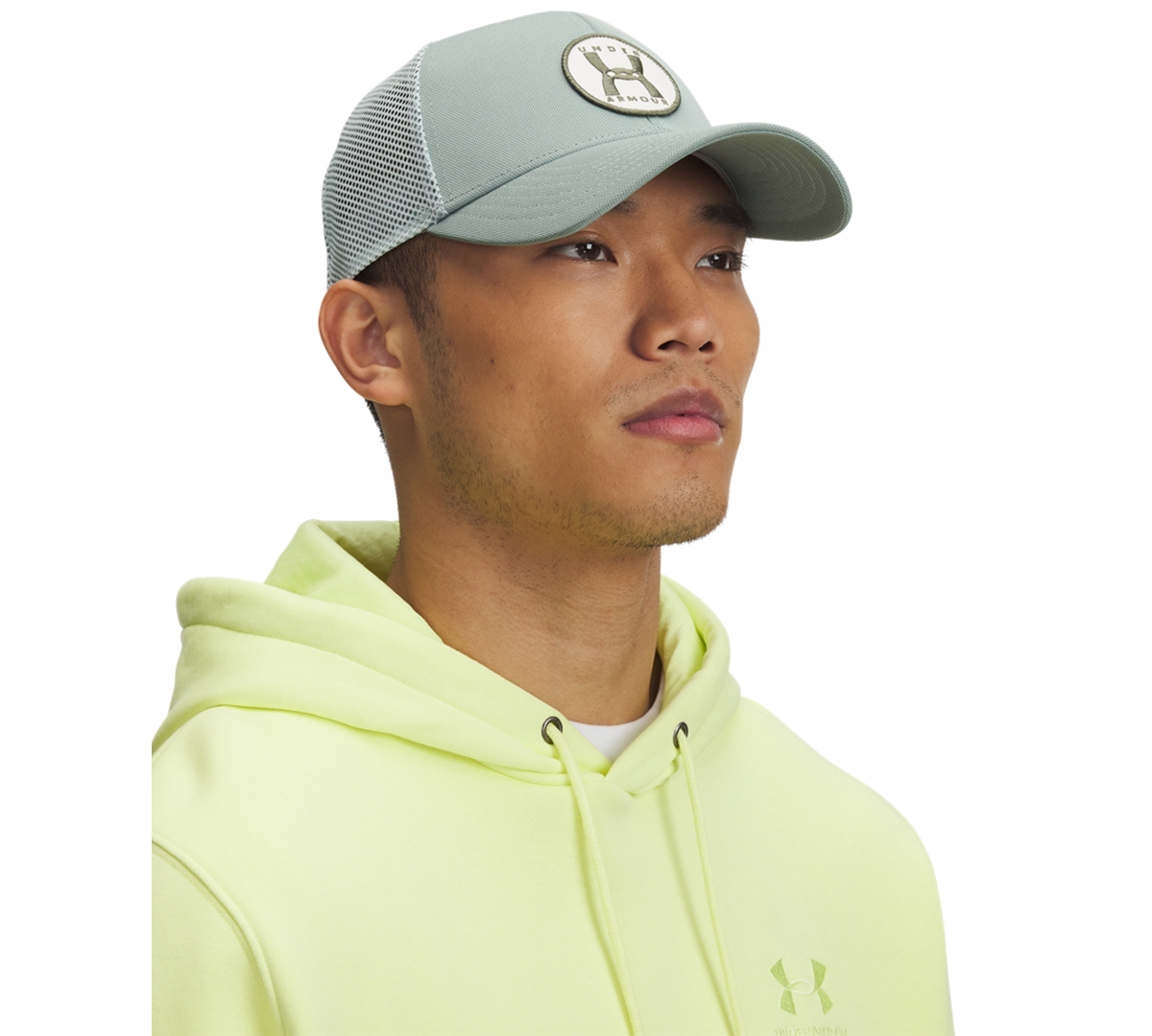 Under Armour Men's Blitzing Trucker Hat