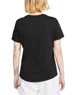 Women's   Sportswear Club Essentials   T-Shirt
