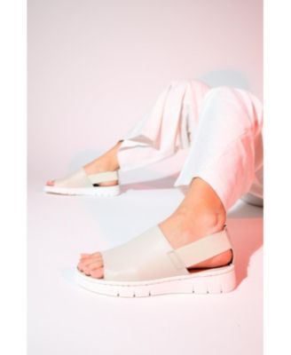 Londoi Elastic Strap Leather Sandal (Women)