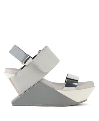 United Nude