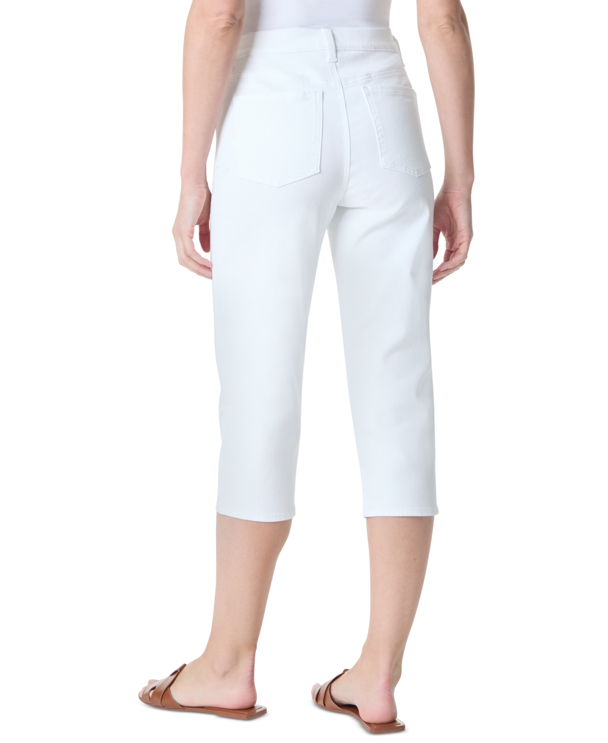 Gloria Vanderbilt Petite Amanda Embroidered Capri Jeans