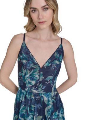 Women's Embroidered Sequined Sleeveless Ball Gown