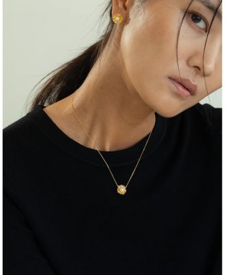 Sterling Silver 18k Gold Plated Flora Culture Pearl Necklace & Stud Earrings Set