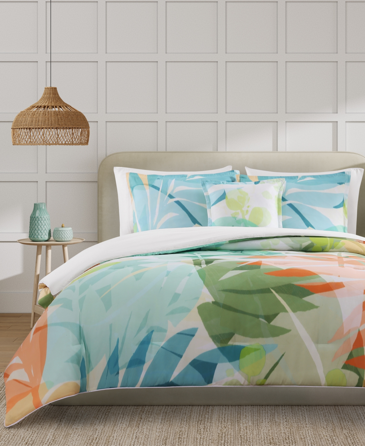 J By J Queen Bold Tiki 3-pc. Comforter Set, Full/queen