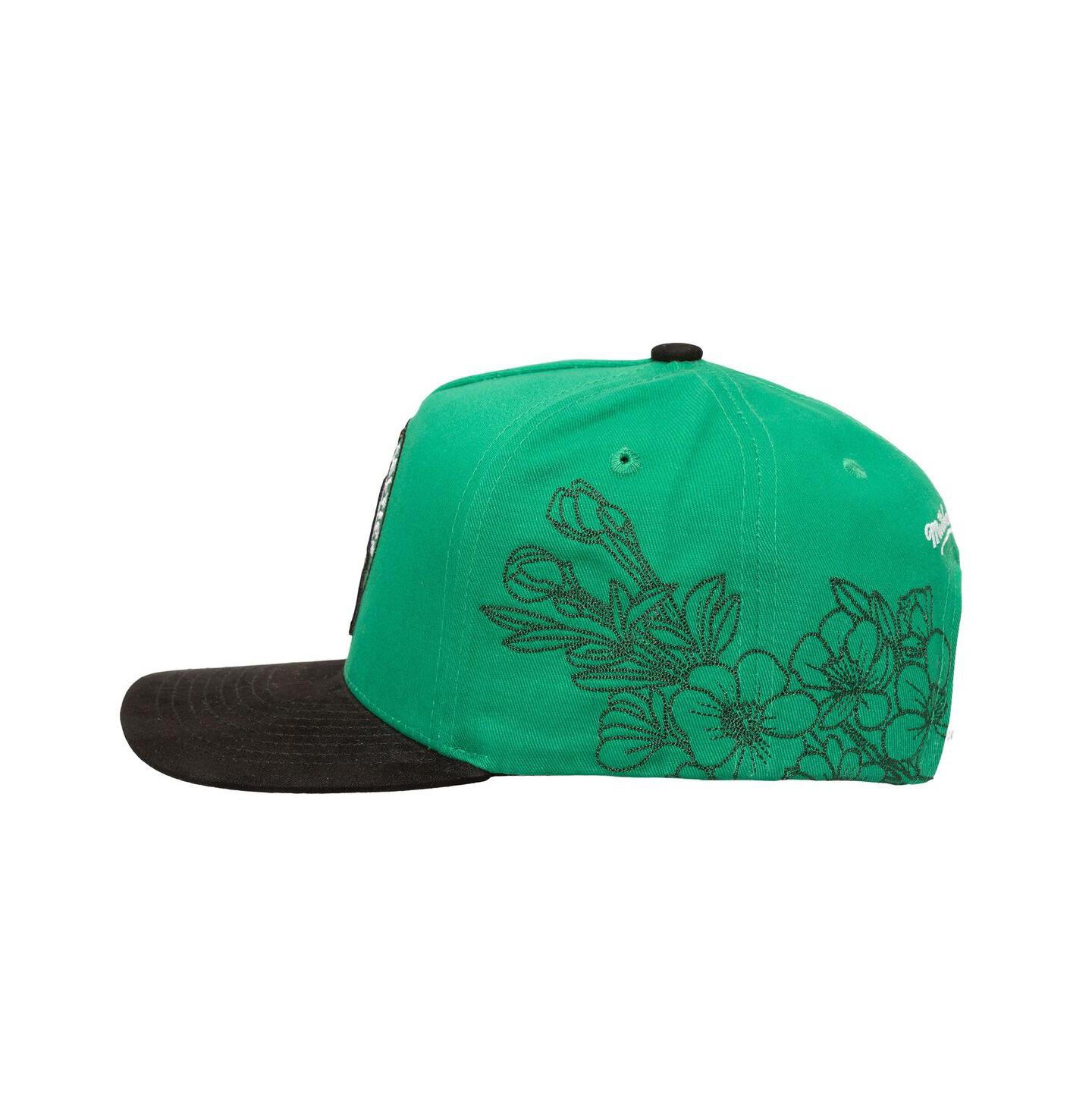 Мужская кепка Mitchell & Ness Kelly Green/Black Boston Celtics May Flowers Adjustable Hat — фото 3