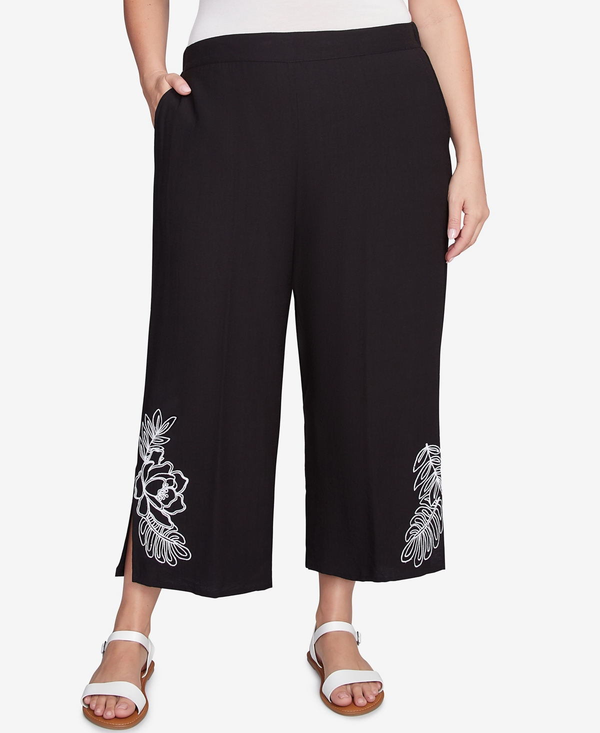 Plus Size Tropical Fern Capri Pants - Black