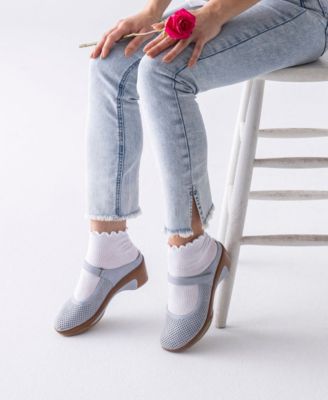 Women's Vinto2 Mary Jane Clog Mules