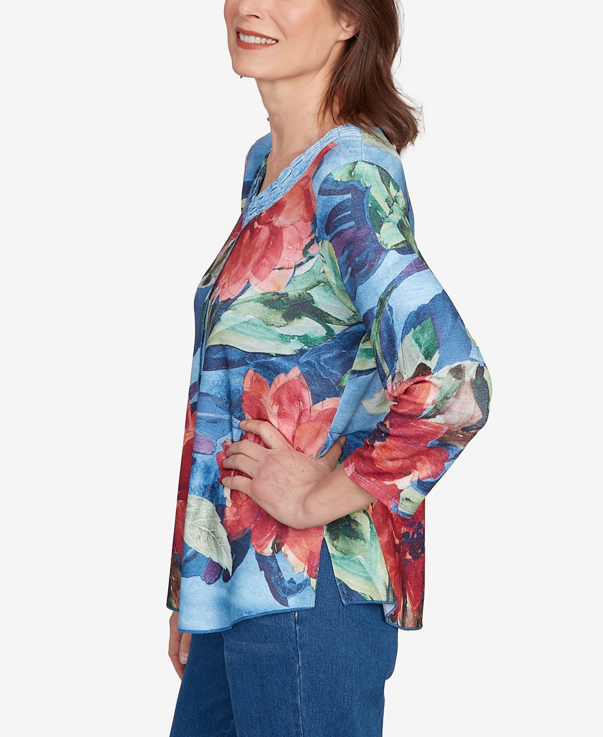 Alfred Dunner Petite El Paso Dramatic V-neck Floral Top In Multi
