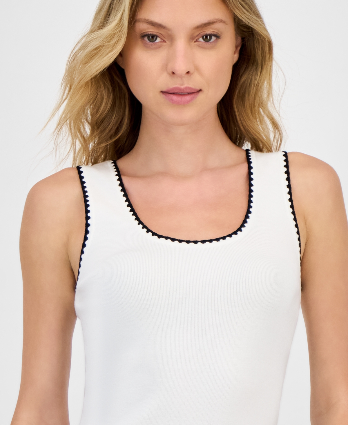 T Tahari Women's Sleeveless Scoop-neck Knit Top In Black