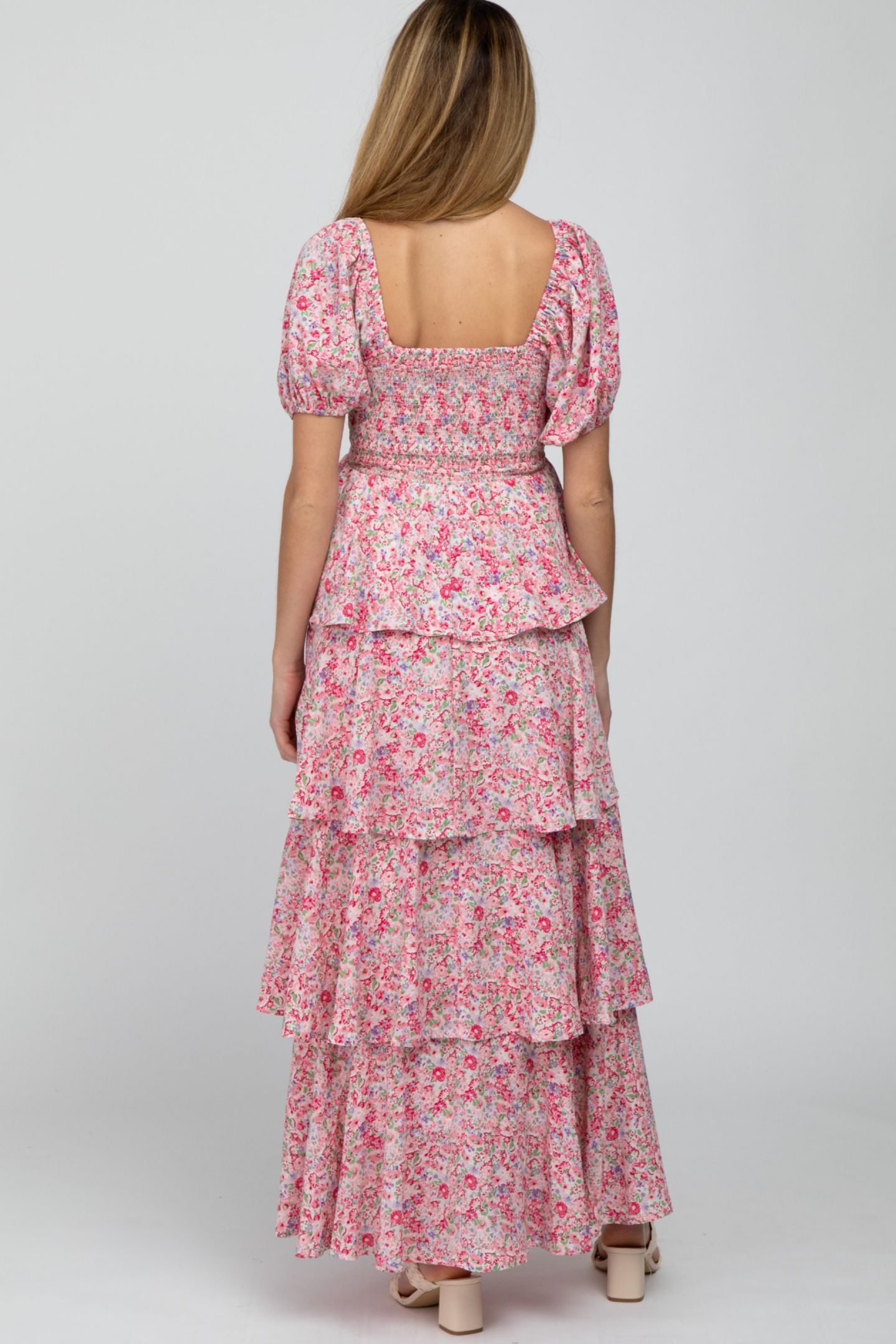 Женское платье Pinkblush Pink Floral Square Neck Ruffle Layered Maxi, цвет: Розовый — фото 10