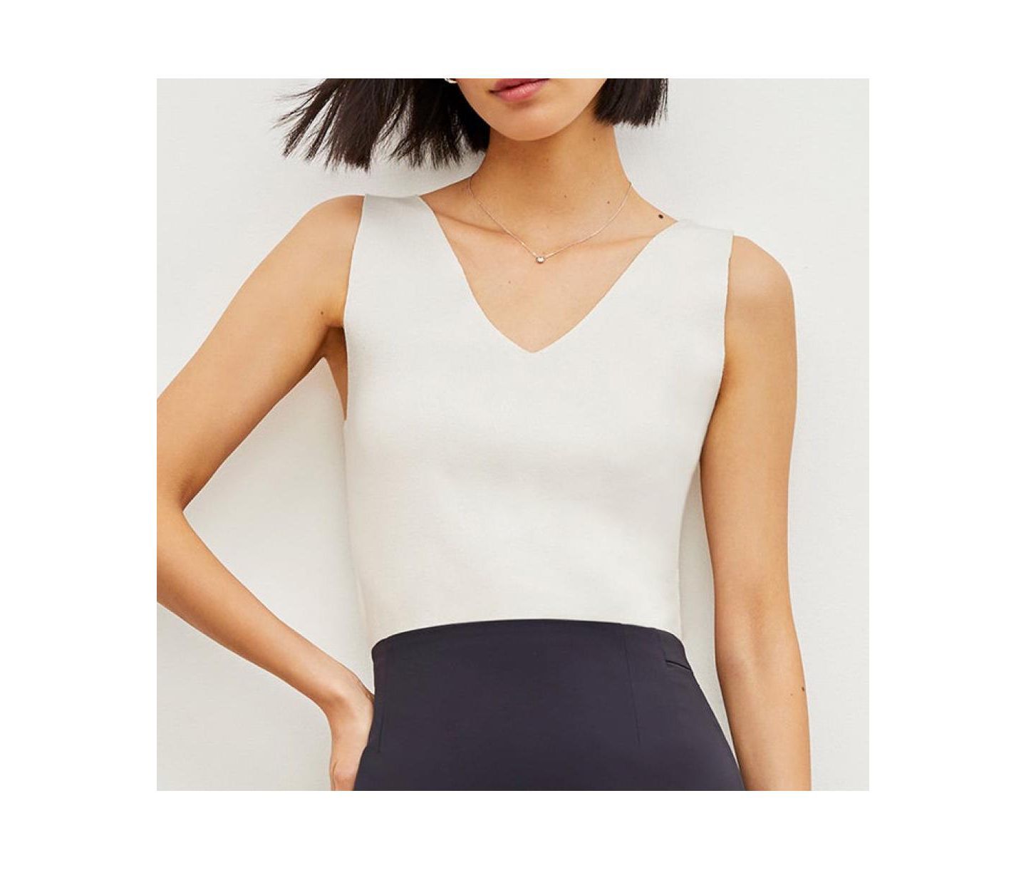 Женский топ M.M.LaFleur Alecia V-Neck - Eco 365Knit, цвет: Слоновая кость — фото 1