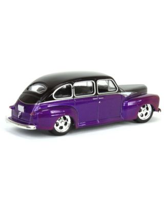 1/64 1946 Fordor Super Deluxe, Dark Purple California Lowriders 6 63070-A