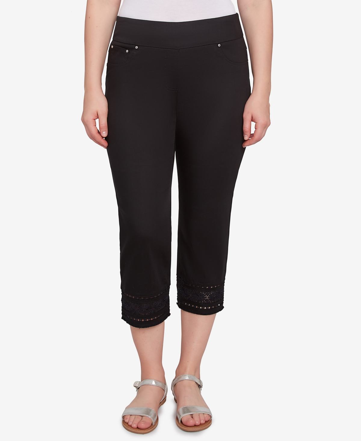 Petite Lotus Lace Soft Denim Capri Pants - Black