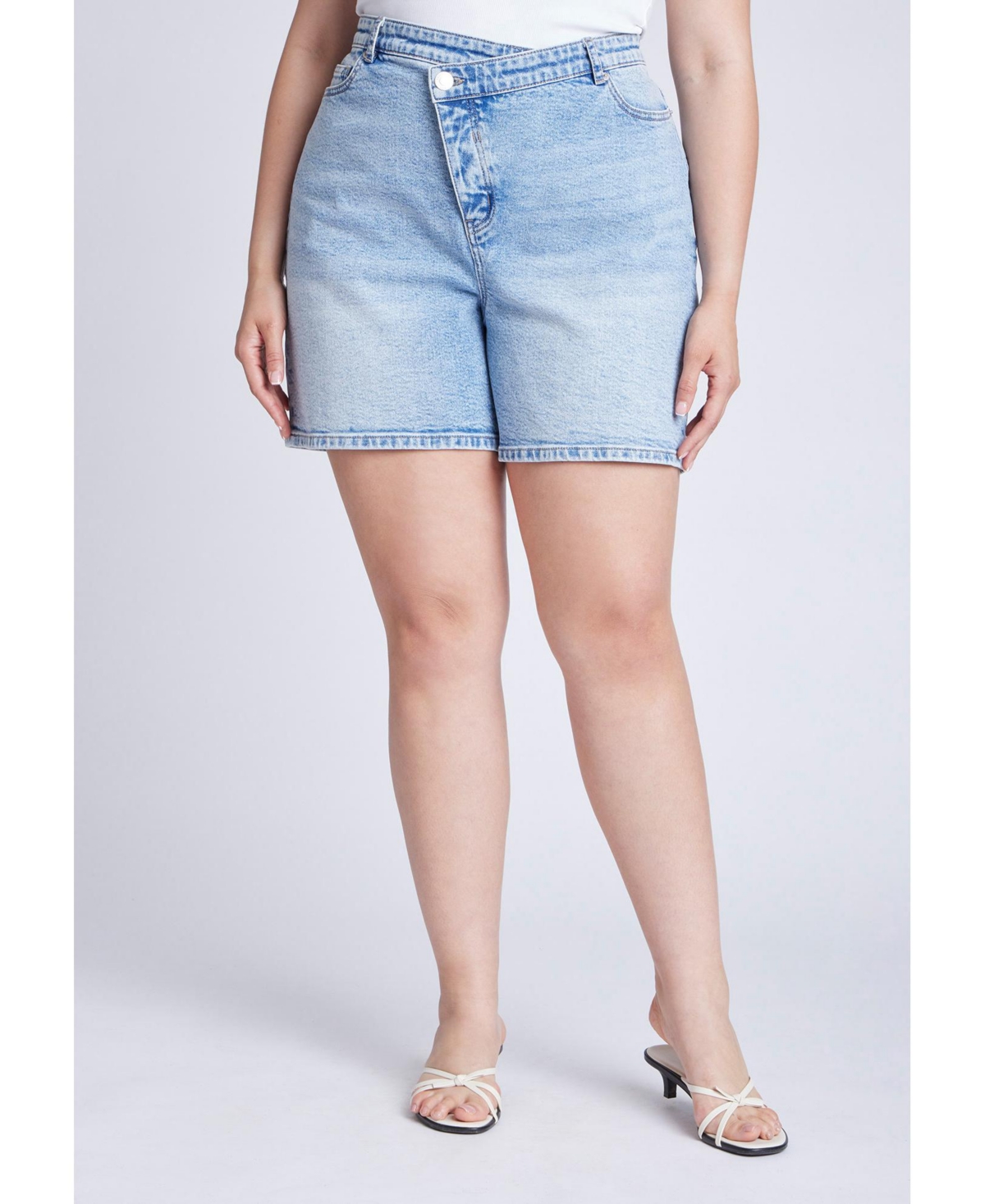 Plus Size Overlap Waistband Shorts - Light wash