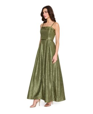 Women's Sleeveless Ball Gown