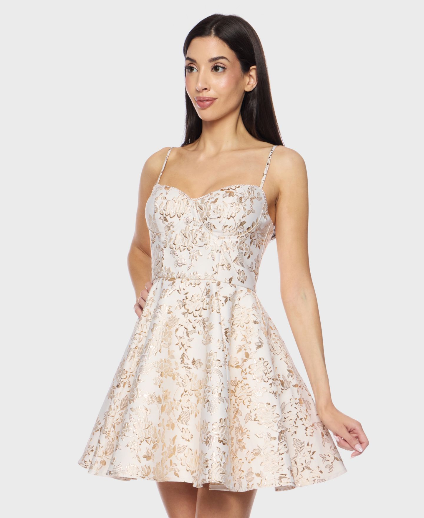 Женское платье B Darlin Juniors' Sleeveless Jacquard Fit & Flare, цвет: Молочный / Золотой — фото 3