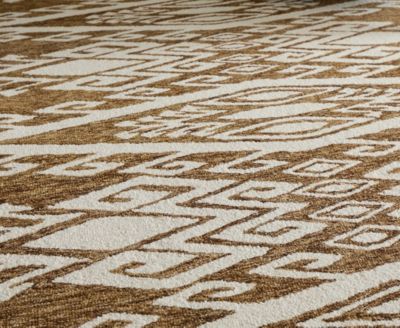 Wallace 8A43F 2'x3' Area Rug