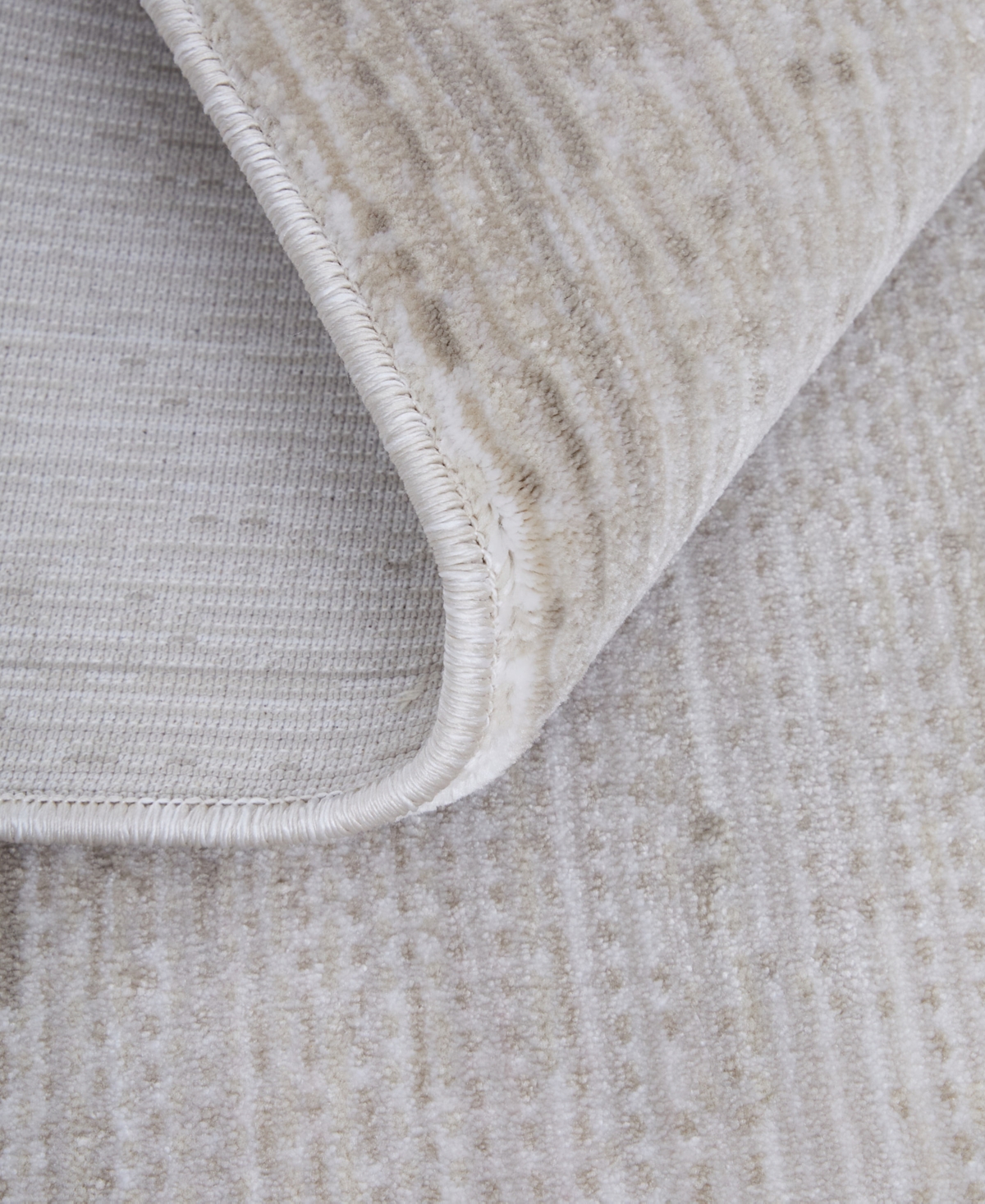 Feizy Deja 39pjf 6'7"x9'6" Area Rug In White