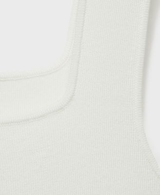 Women's Low Neckline Fine-Knit Top