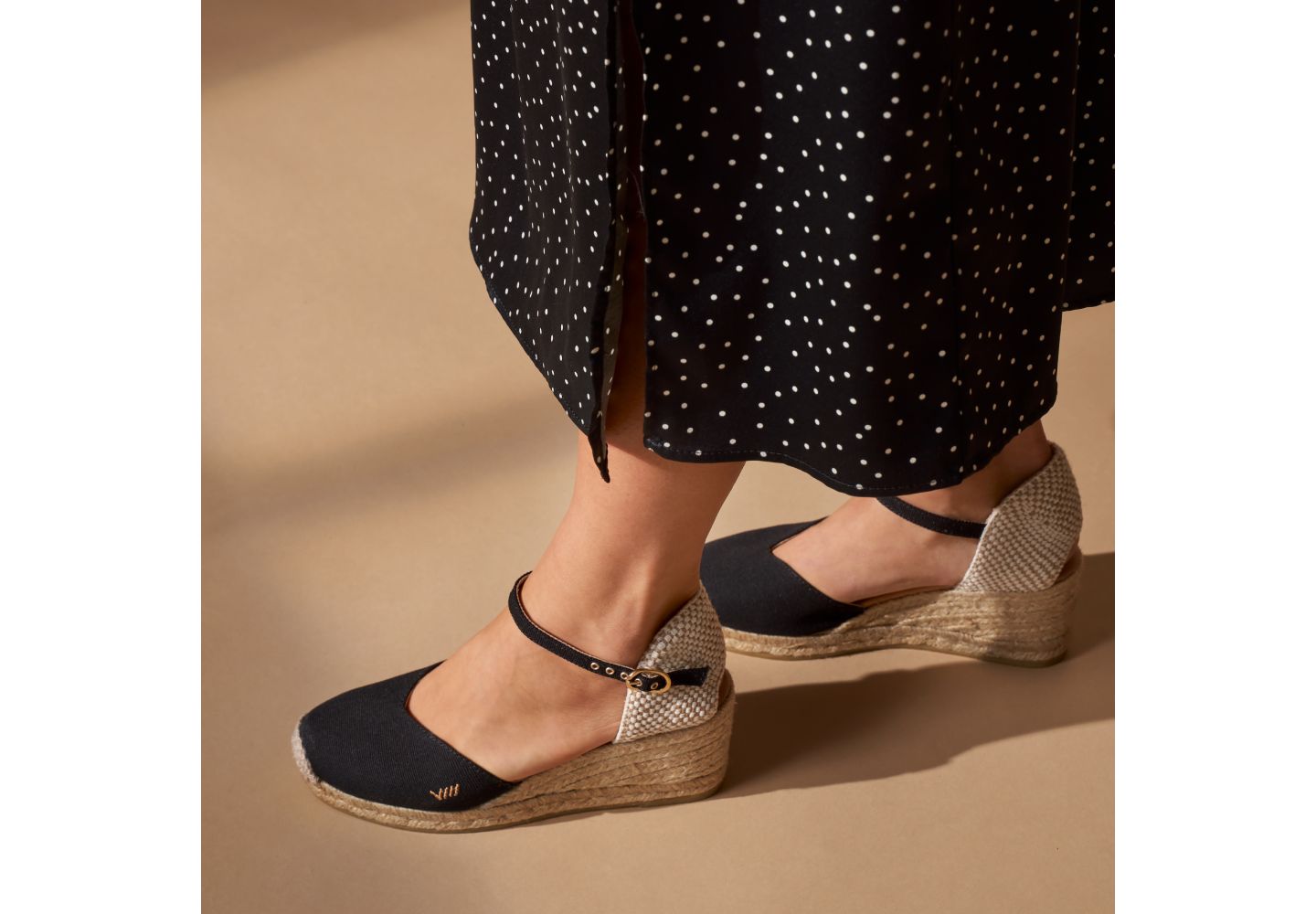 Женские сандалии VISCATA Reus Canvas Espadrille Wedges Ankle Strap, цвет: Чёрный — фото 4