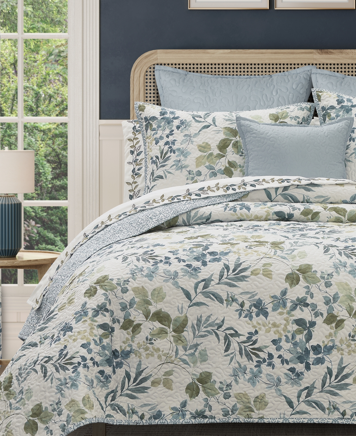 Royal Court Evergreen Botanical Leaf 3-pc. Quilt Set, King/california King In Blue
