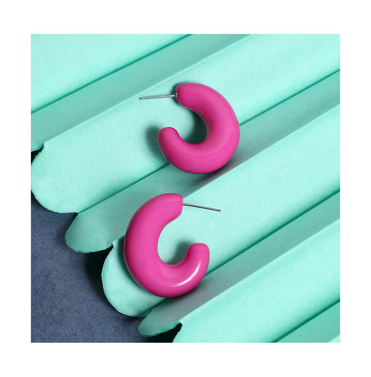 Sohi Women's Chunky Hoop Earrings