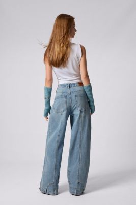 Women's Straight jeans with inverted effect