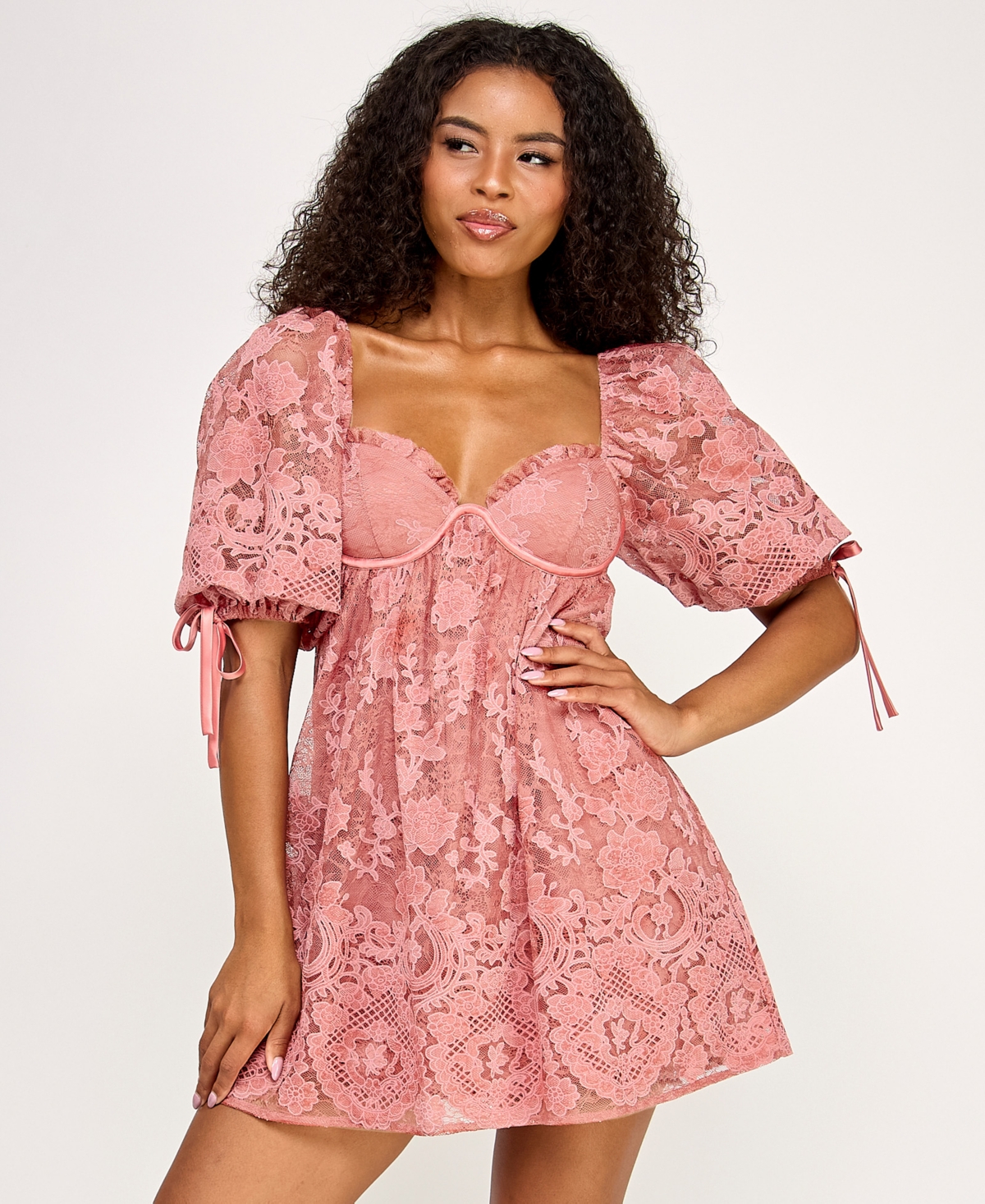 Juniors' Short-Sleeve Lace Dress - Light pastel red