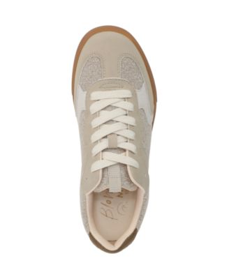Women's Tastic Lace Up Sneakers