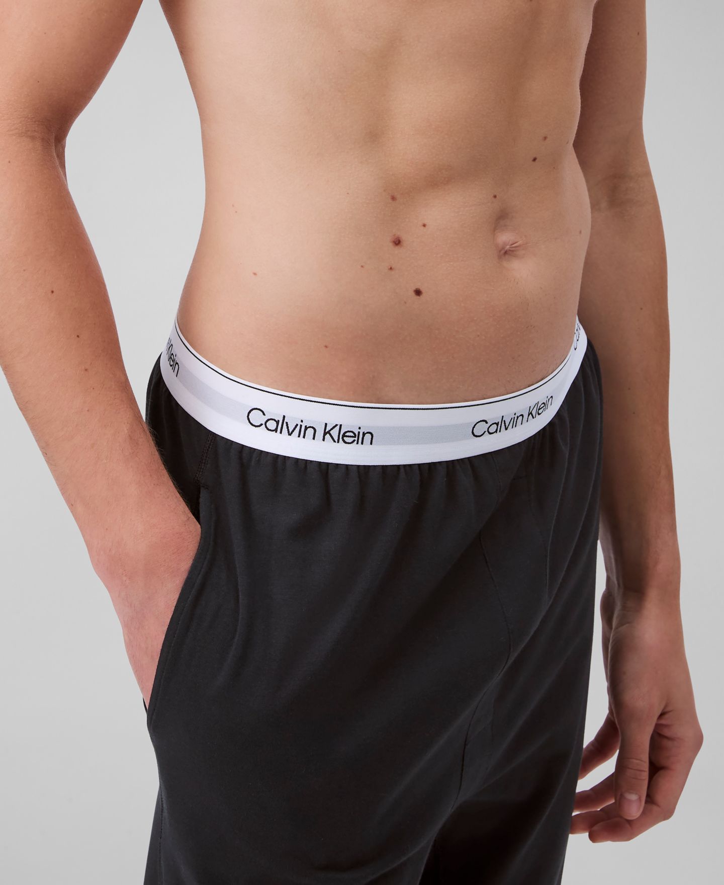 Пижамные брюки Modern для мужчин, с логотипом, хлопок — Calvin Klein, цвет: Чёрный — фото 3
