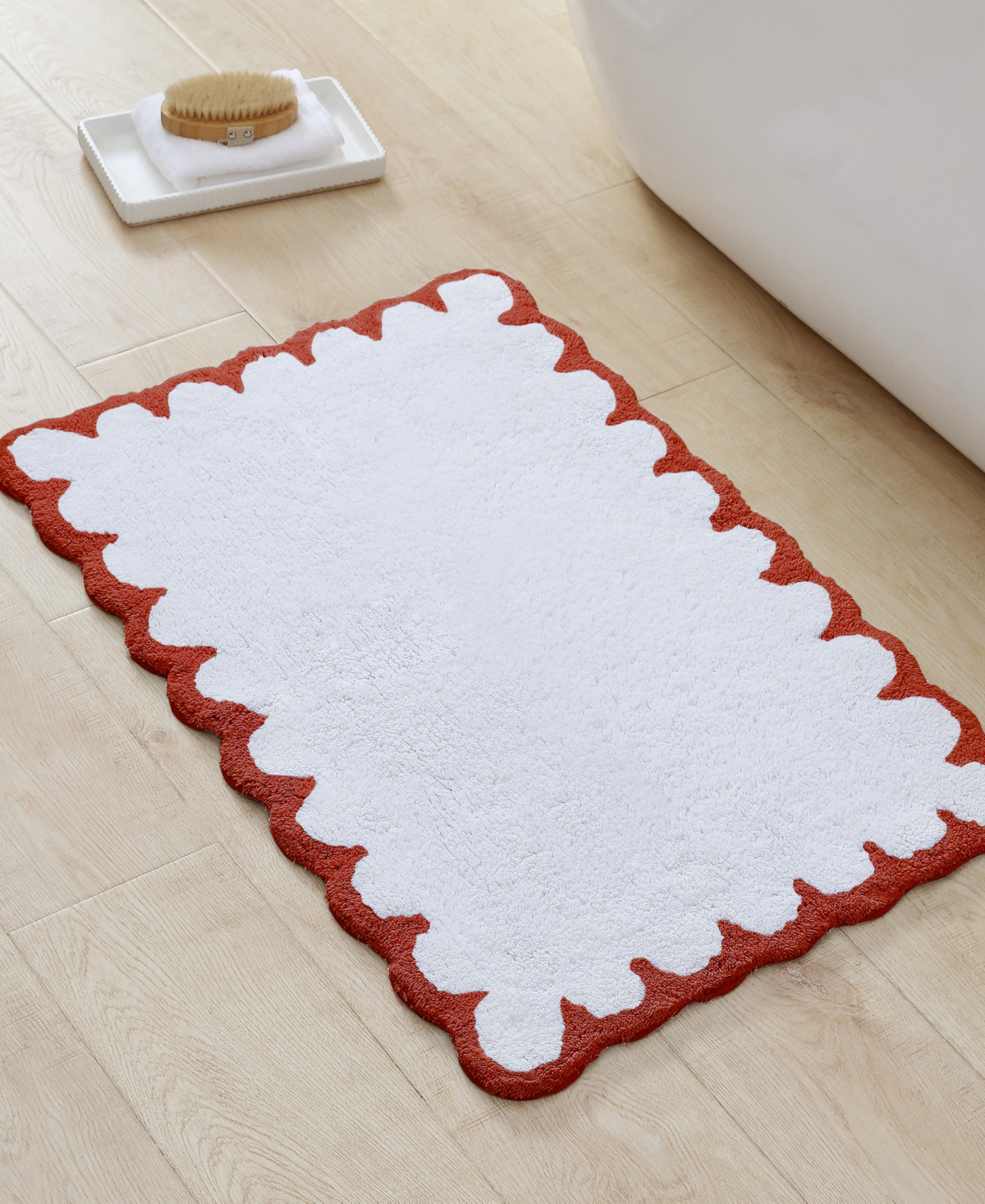 Peri Home Scallop Detail Cotton Bath Mat In Red