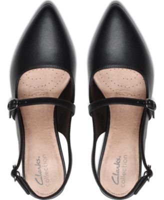 Women's Kataleyna Ruby Buckle Dress Pumps