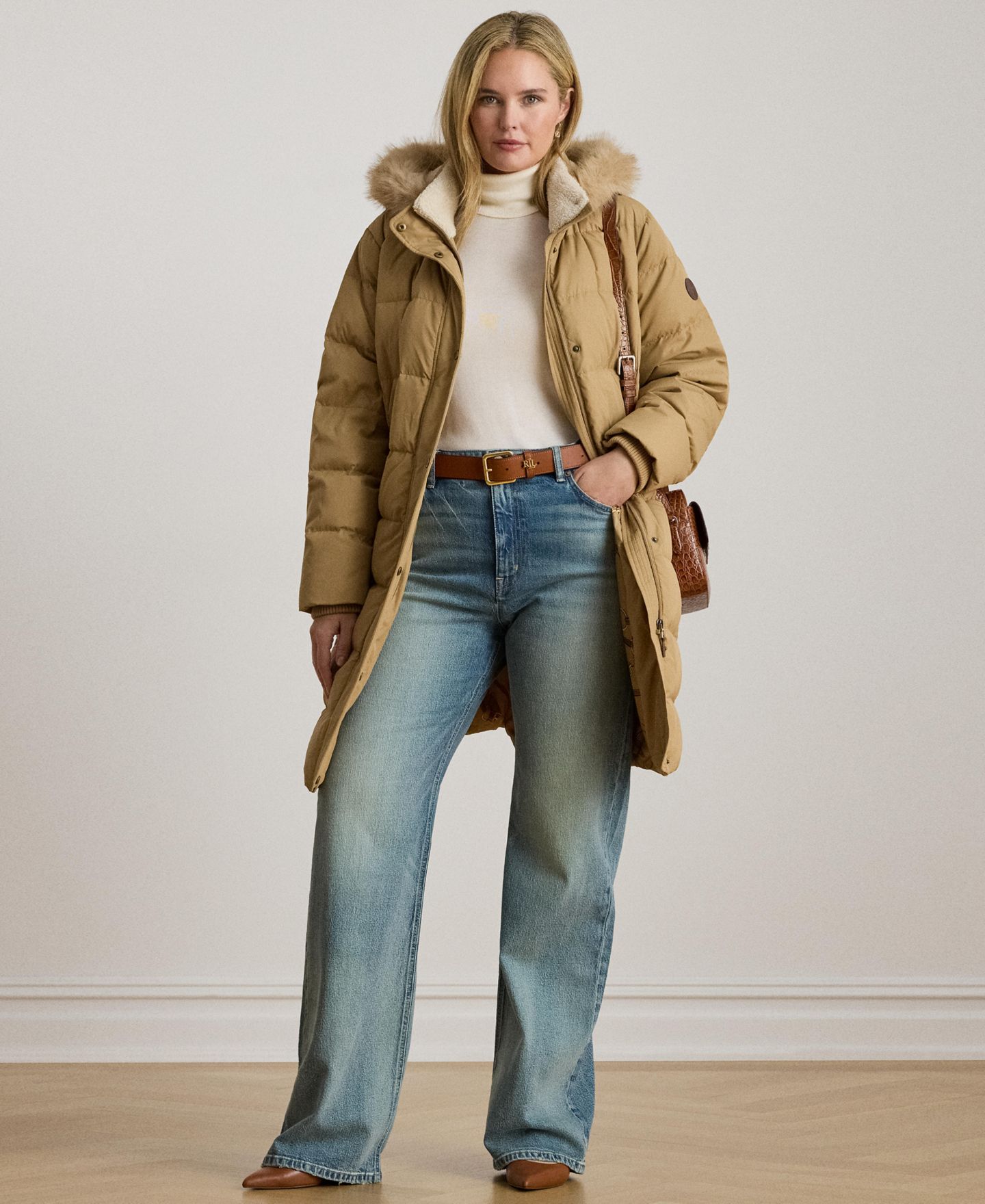 Женская куртка Lauren Ralph Lauren Plus Size Down Hooded Channel-Quilted Puffer, цвет: Верблюжий — фото 8