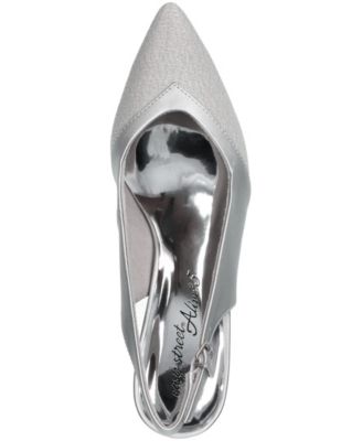 Women's Vivid Slingback Pumps