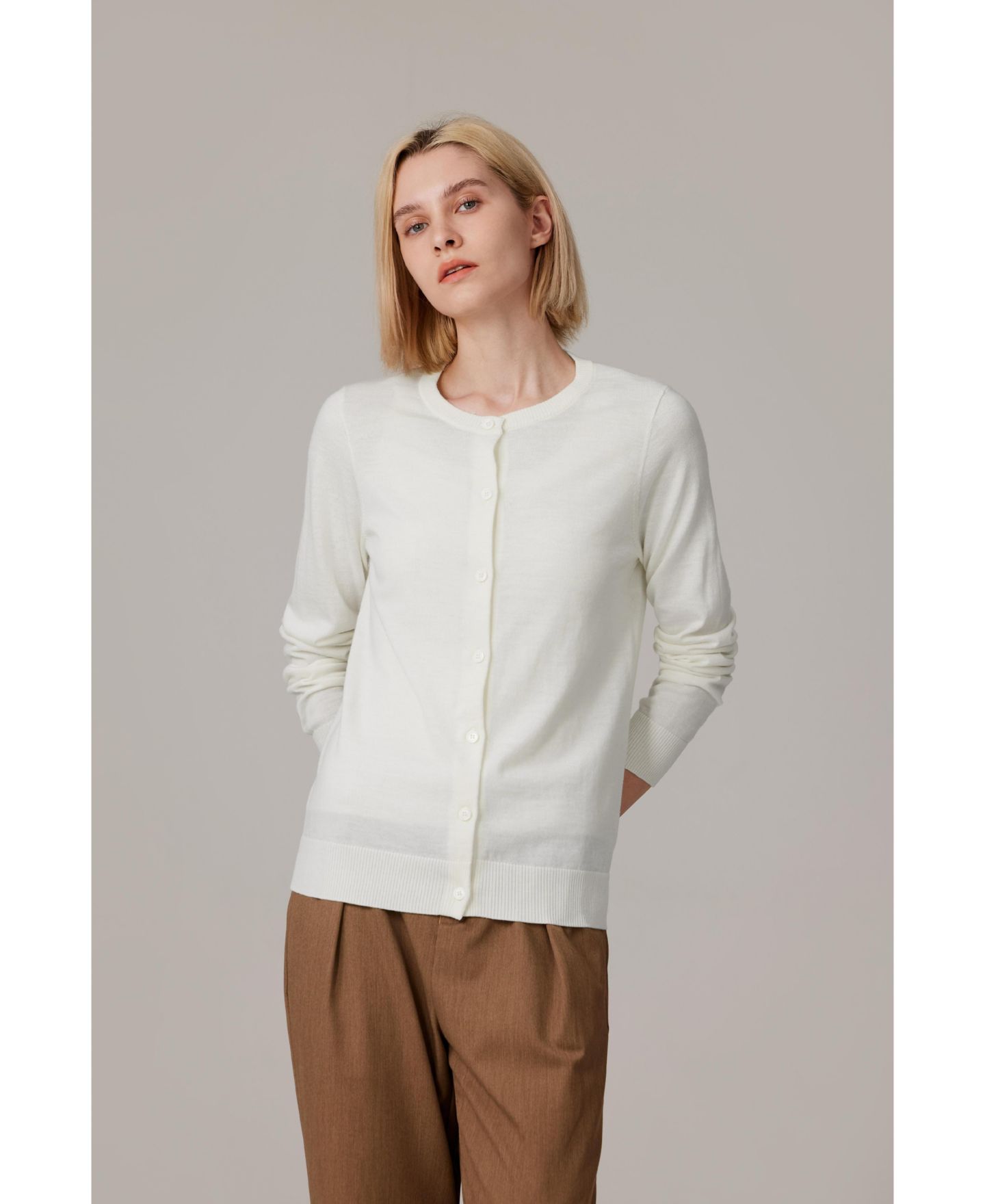 Женский кардиган JENNIE LIU 100% Merino Wool Light Weight Cardigan Ultra Soft Fine-gauge Sweaters Machine Washable, цвет: Кремовый — фото 3