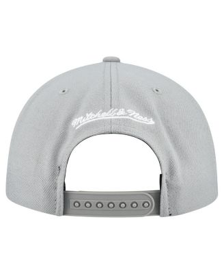 Men's Gray Chicago White Sox Cooperstown Collection Basic Flip Snapback Hat