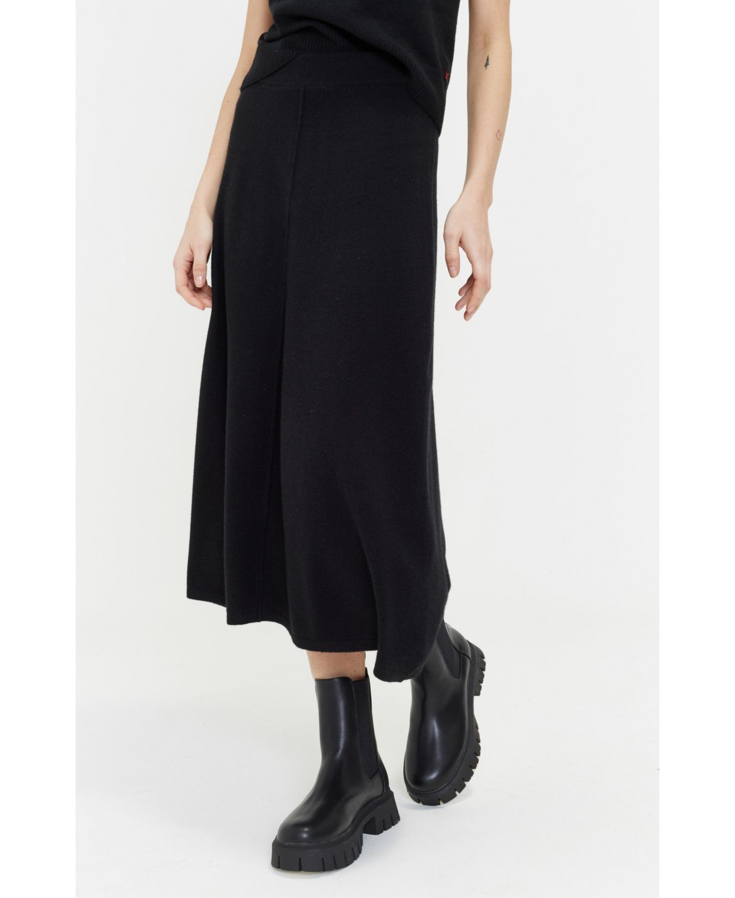 Женская юбка Chinti & Parker Wool Cashmere Midi, цвет: Чёрный — фото 1