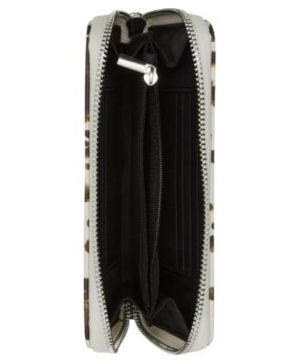 Nyra Polyurethane Zipper Wallet