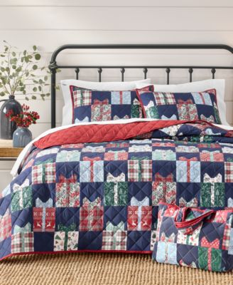 Holiday Lane - Holiday Gift Quilt Set, Full/Queen
