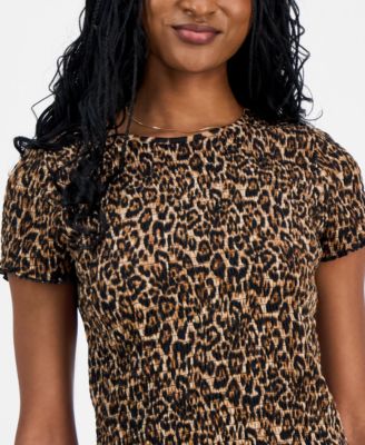 Juniors' All Over Print Smocked Short-Sleeve Top