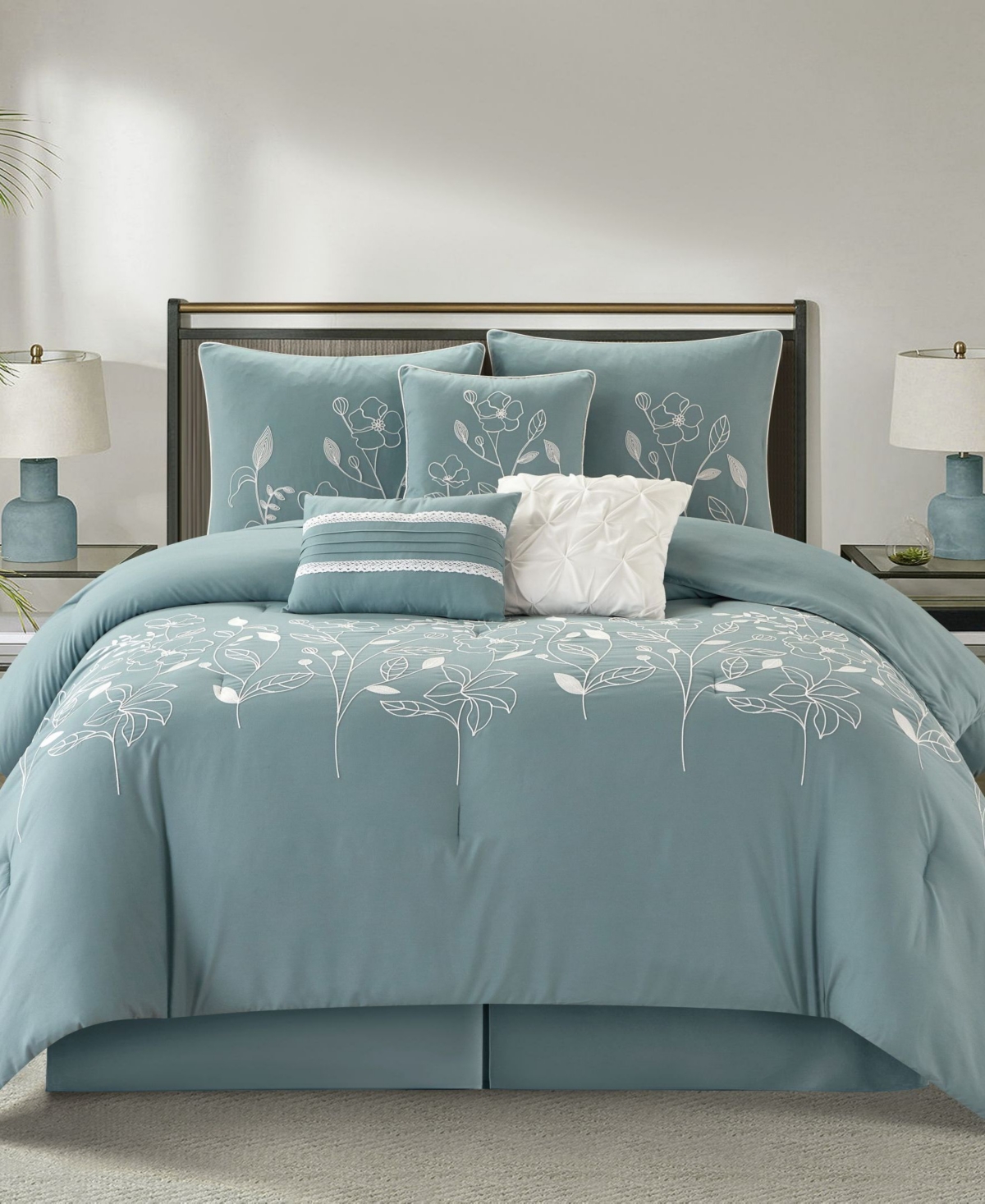 Stratford Park Safina Floral 7-pc. Comforter Set, California King In Blue