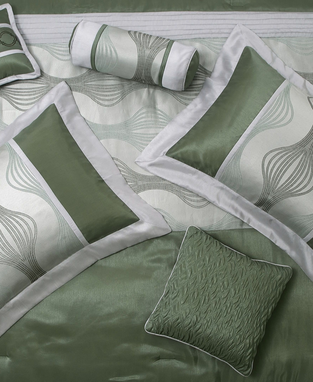 Stratford Park Kath 7-piece Comforter Set, King In Green