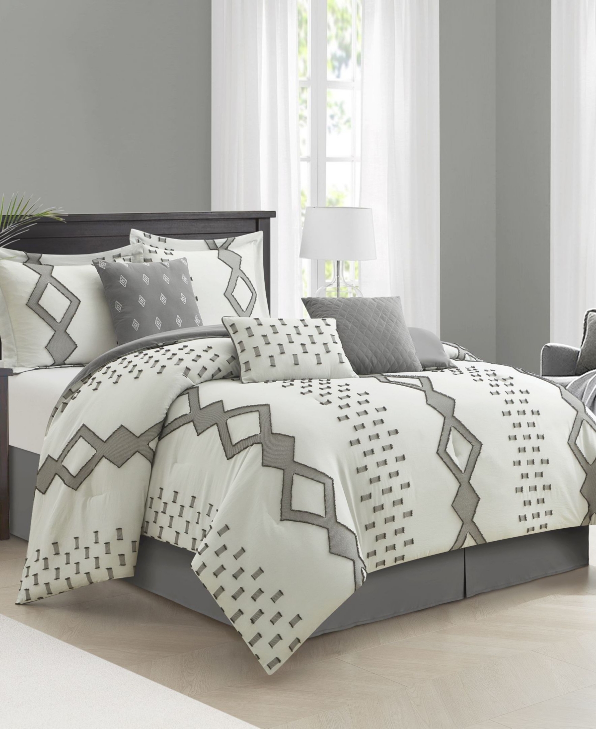 Stratford Park Sanissa Geometric 7-pc. Comforter Set, California King In Gray