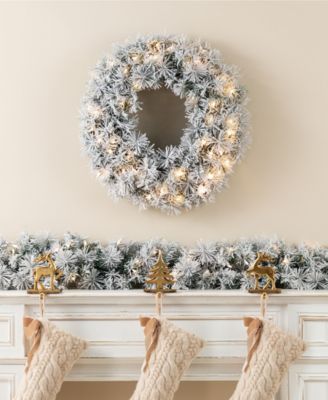 24" Pre-Lit Snow Flocked Pine Christmas Wreath