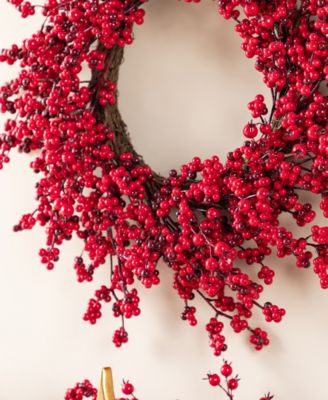 25" Plastic Christmas Berries Wreath