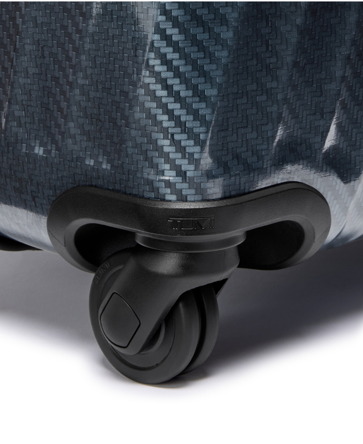 Tumi 30" Lite Extended Trip Packing Case In Gray