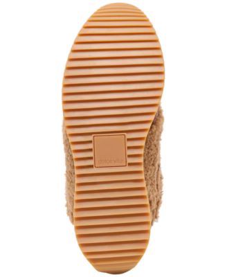 Women's B.NTCD Plush Lace-Up Retro Jogger Sneakers