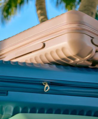 Stratum 3.0 Carry-On 20" Hardside Spinner