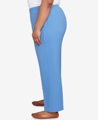 Plus Size Textured Pull On Elastic Short Length Pants
